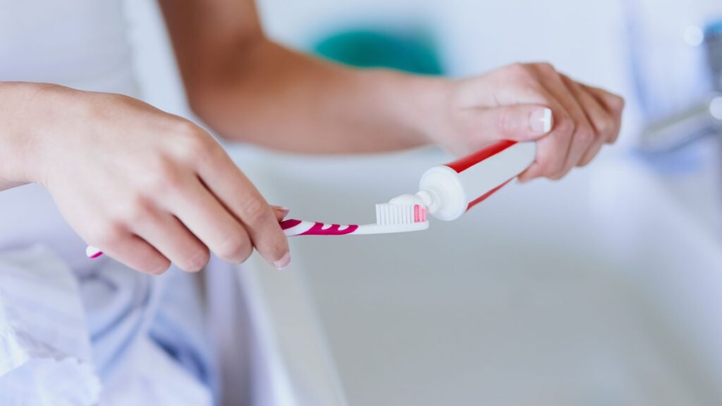 Benefits of Sensodyne Whitening Toothpaste